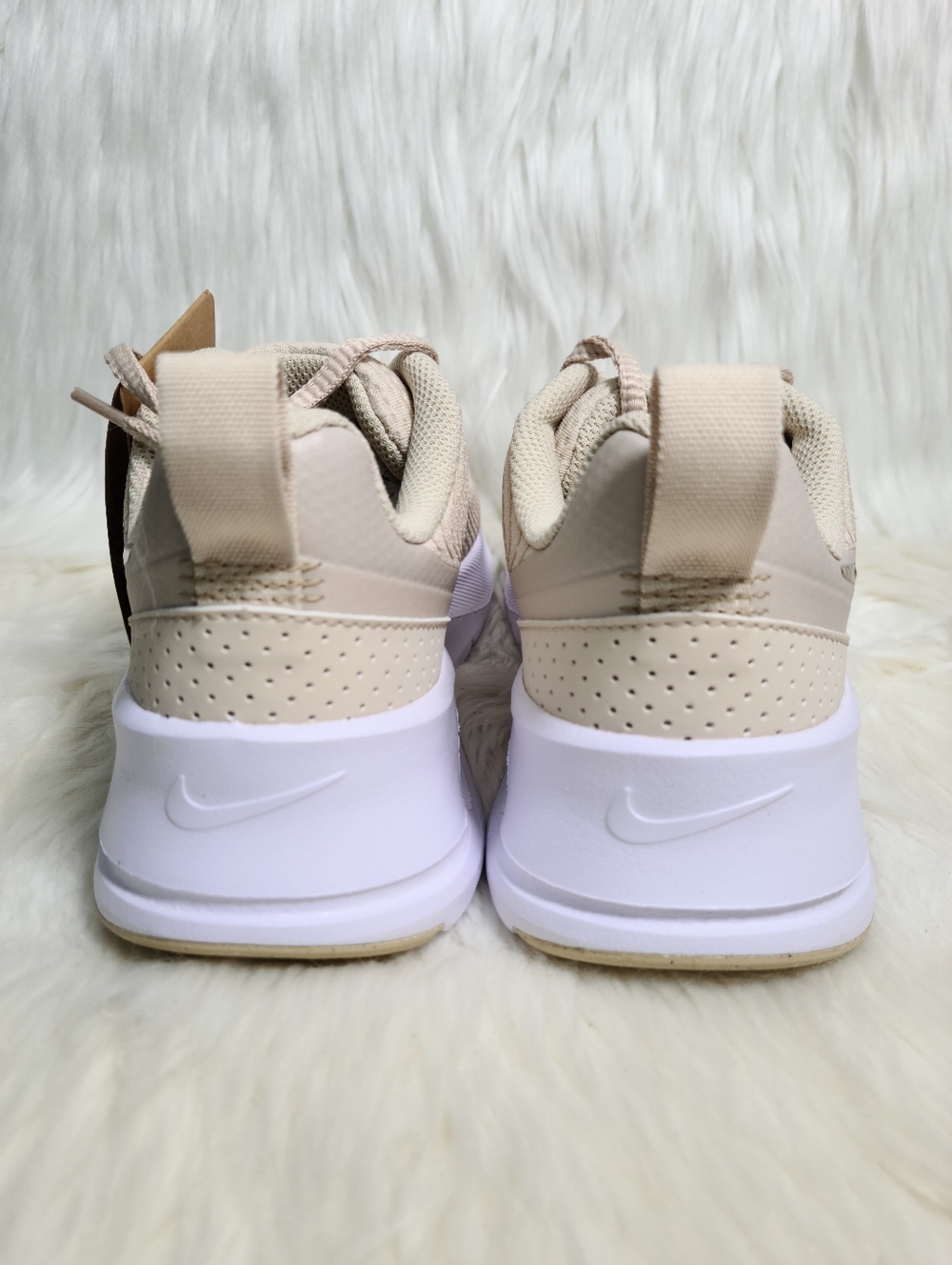 Nike Air Max Nuaxis Sanddrift Beige White Women 7 NEW - Picture 3 of 7